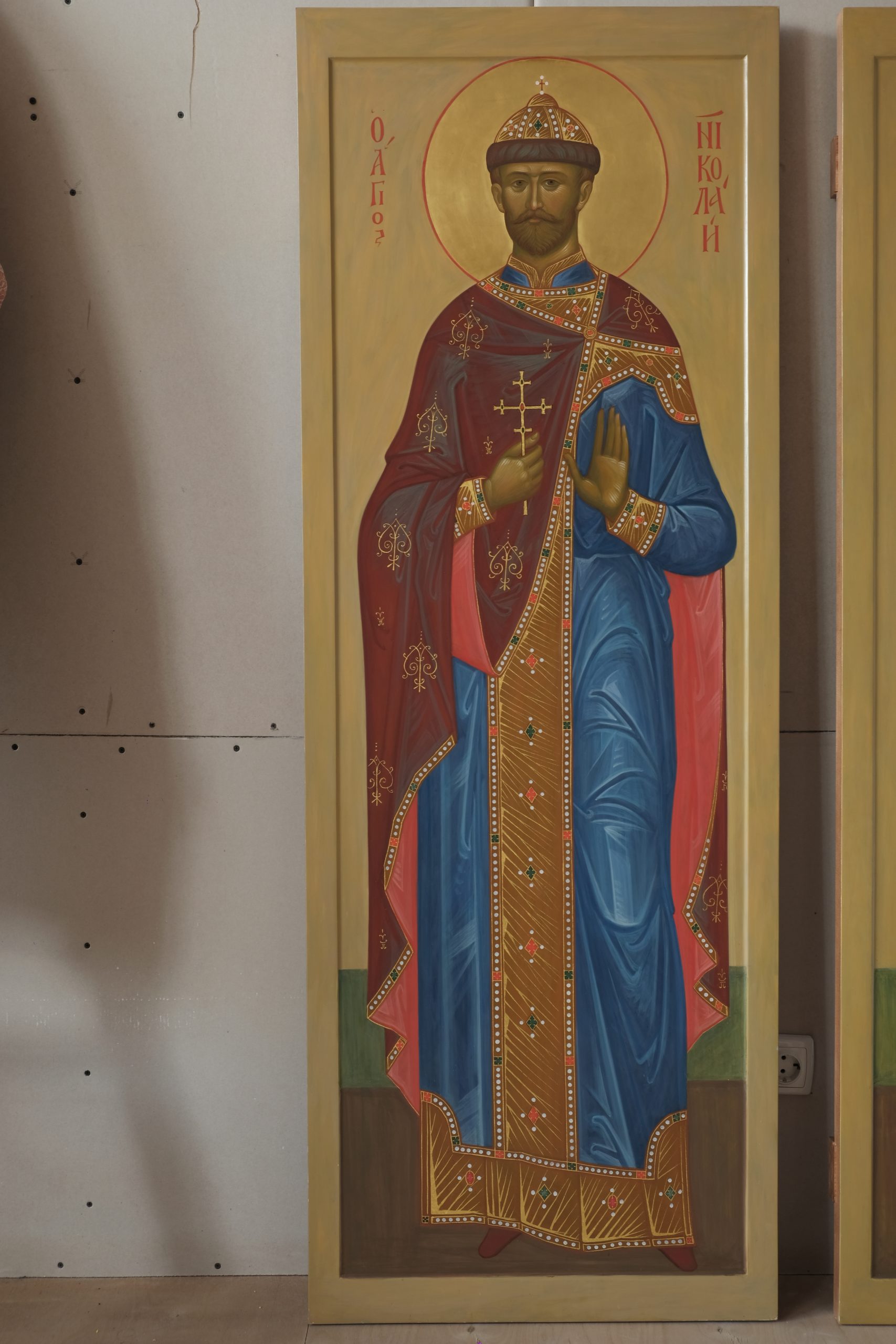 Письмо иконы в мастерской